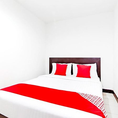 Super Oyo 321 Hotel D'Elegant Куала Лумпур Екстериор снимка