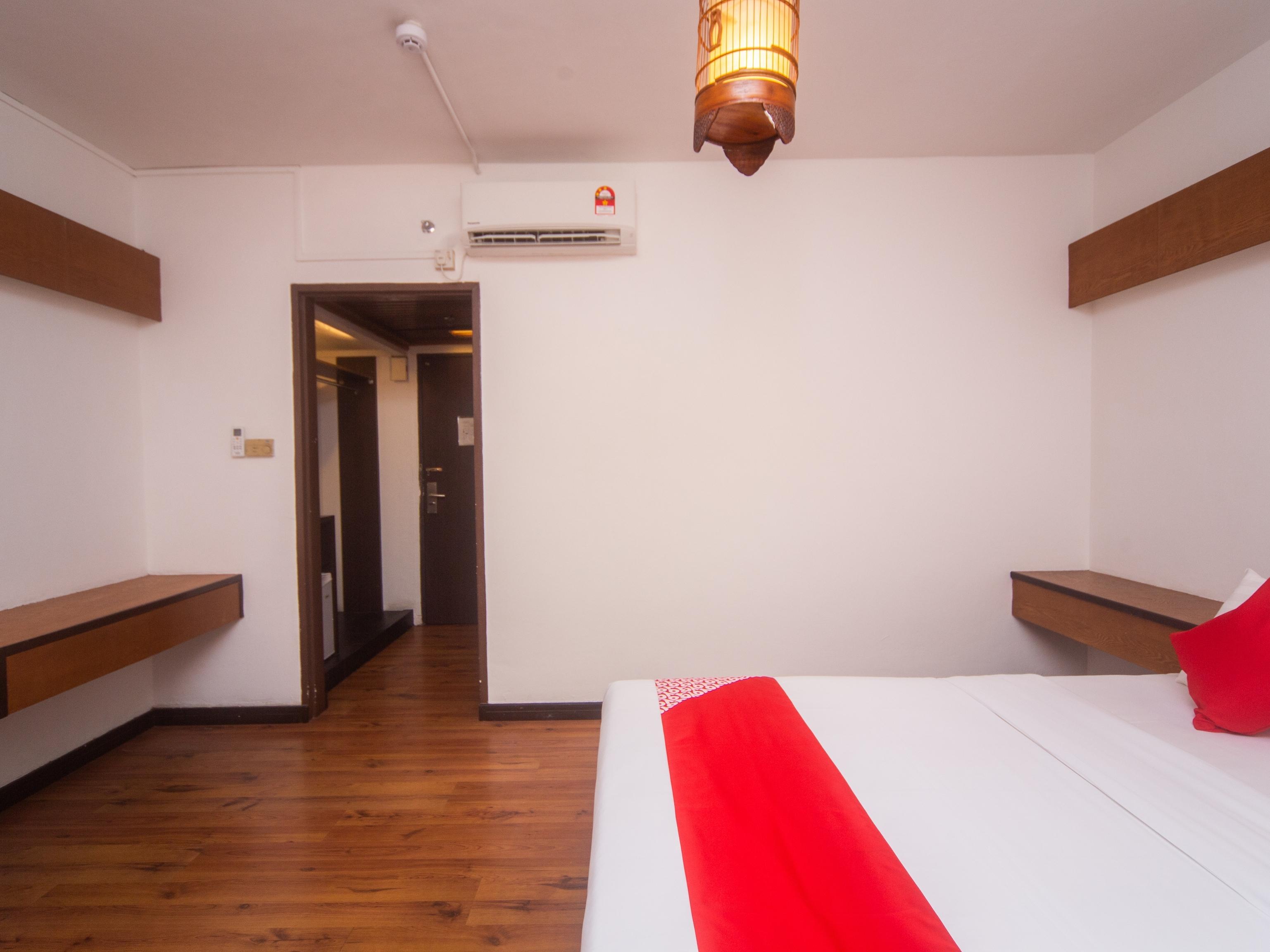 Super Oyo 321 Hotel D'Elegant Куала Лумпур Екстериор снимка