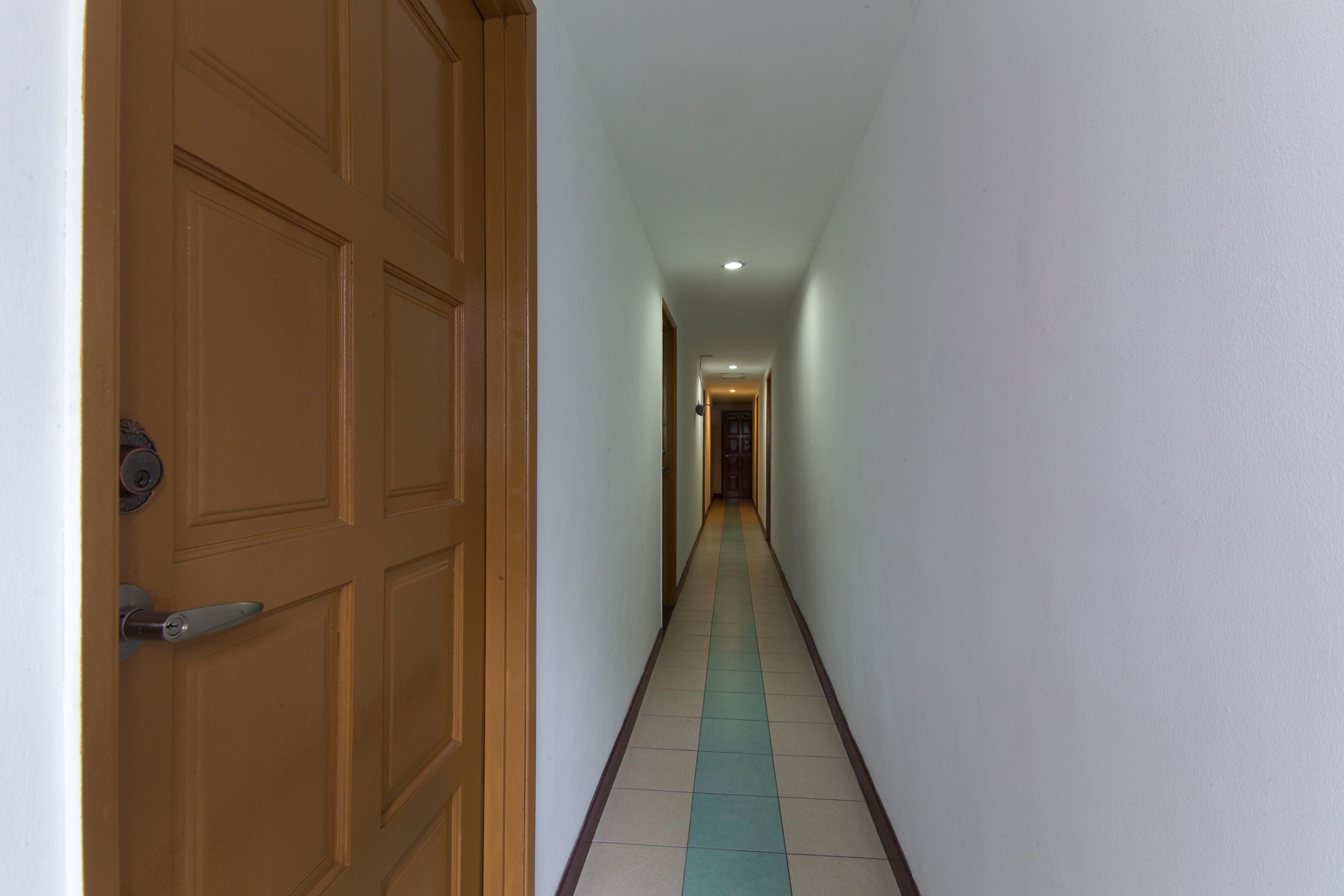 Super Oyo 321 Hotel D'Elegant Куала Лумпур Екстериор снимка