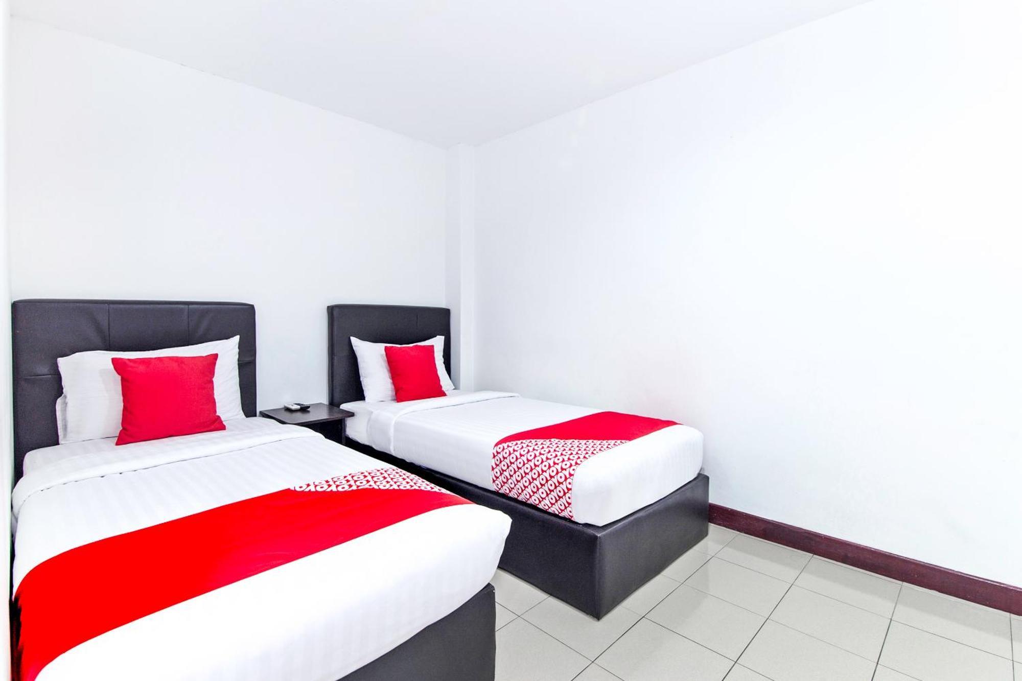 Super Oyo 321 Hotel D'Elegant Куала Лумпур Екстериор снимка