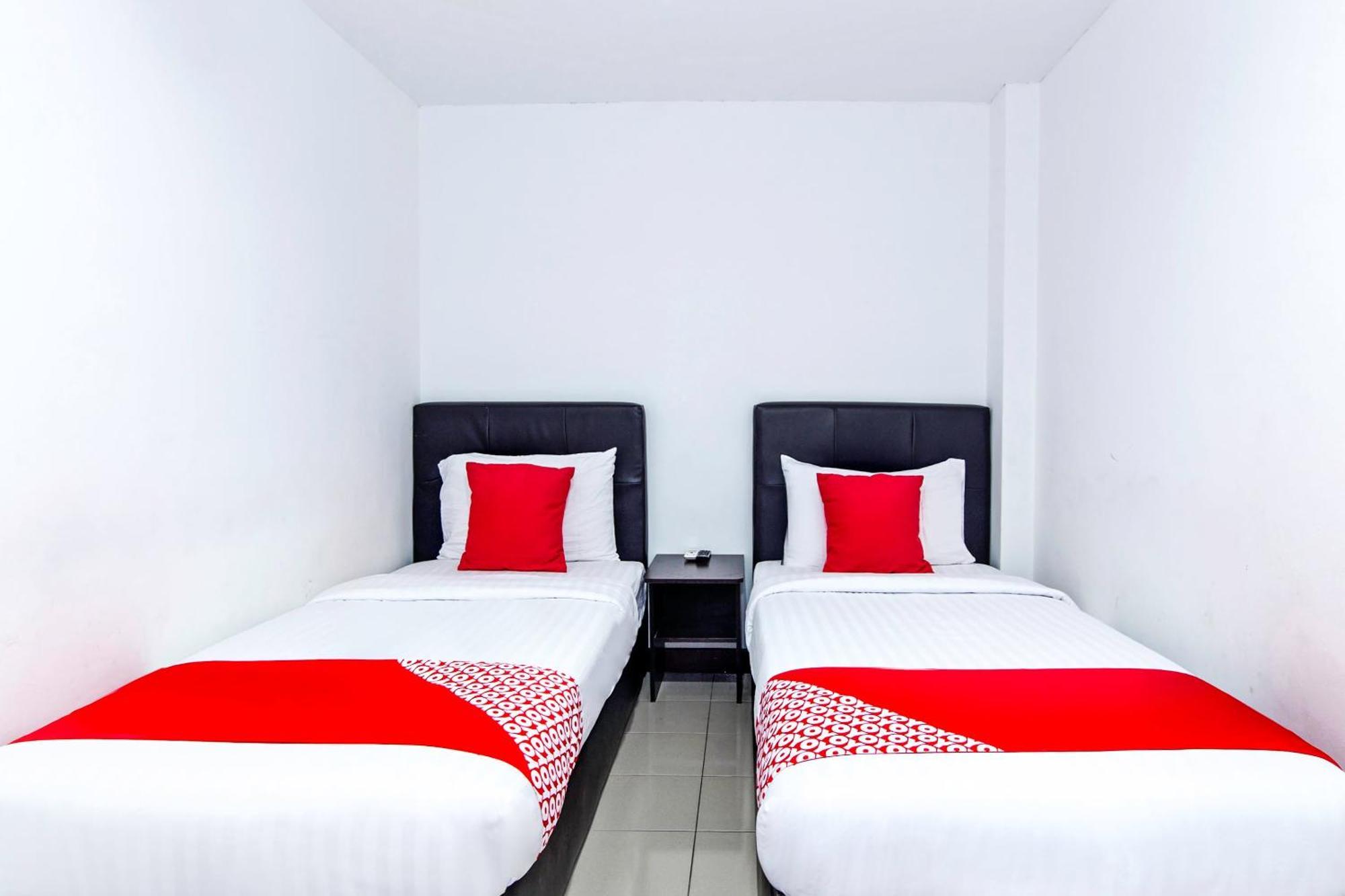 Super Oyo 321 Hotel D'Elegant Куала Лумпур Екстериор снимка