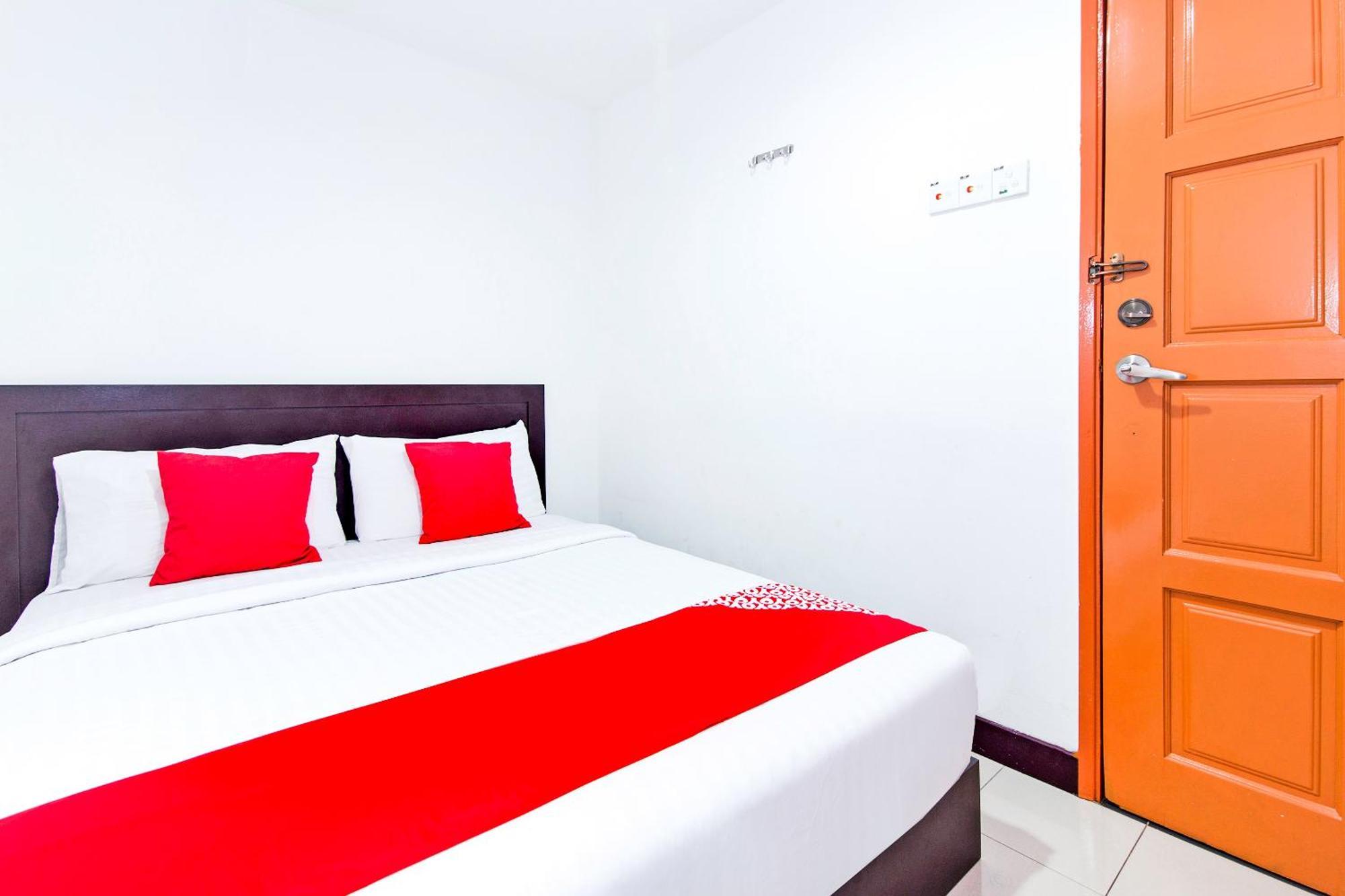 Super Oyo 321 Hotel D'Elegant Куала Лумпур Екстериор снимка