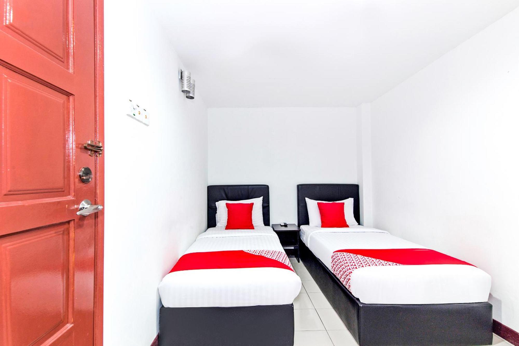 Super Oyo 321 Hotel D'Elegant Куала Лумпур Екстериор снимка